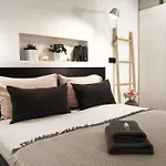 Simona\'S Old Town Home / Free Parking